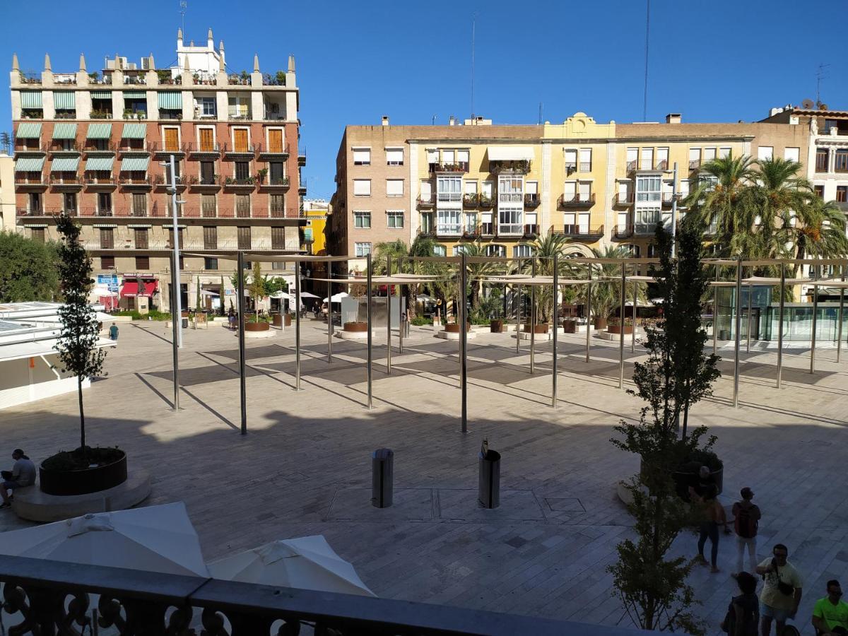 Hotel Flats Friends Plaza de la Reina Valencia Exterior foto